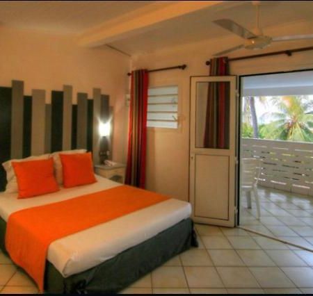 Hotel Caravelle 拉特里尼泰 外观 照片